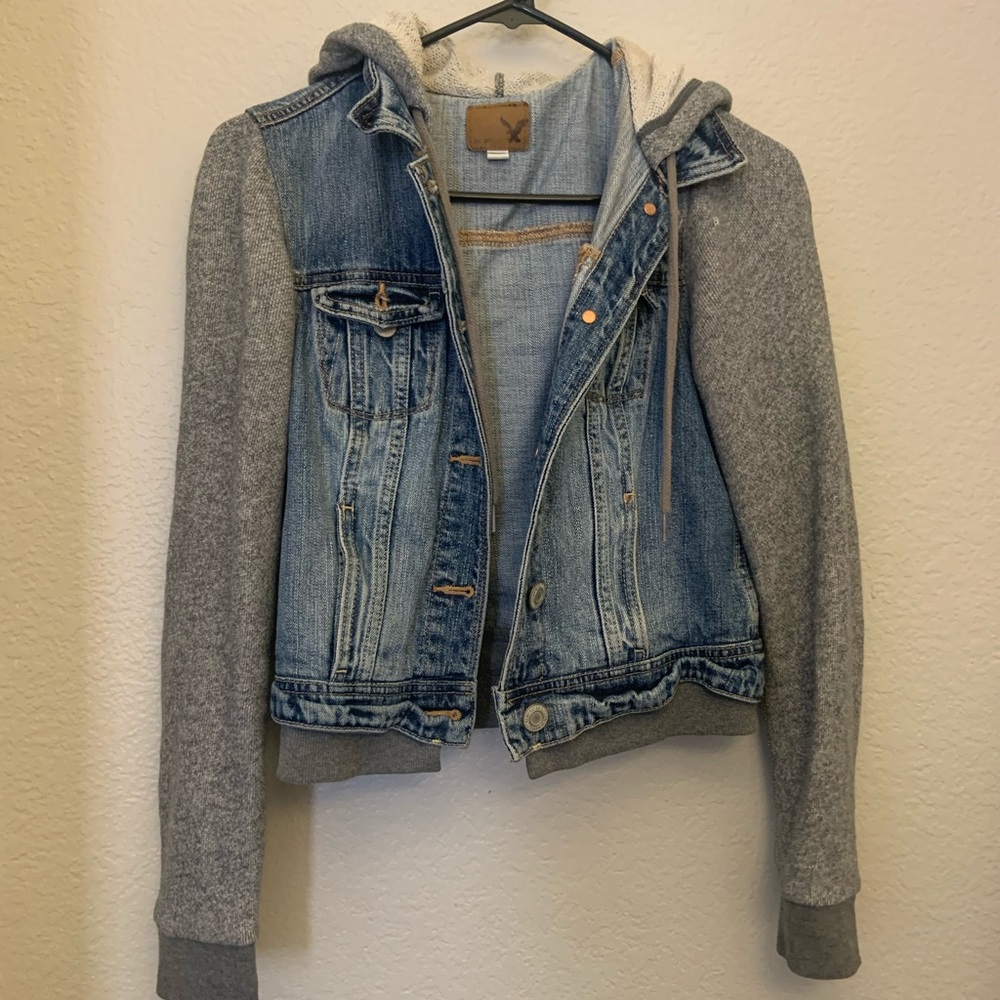 American eagle jean jacket (S)